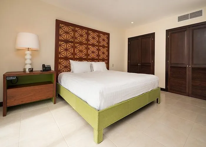 Hotel Marina Papagayo Culebra